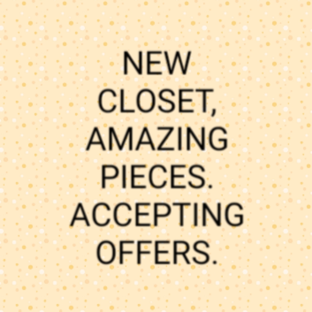 NEW CLOSET - Picture 2 of 3